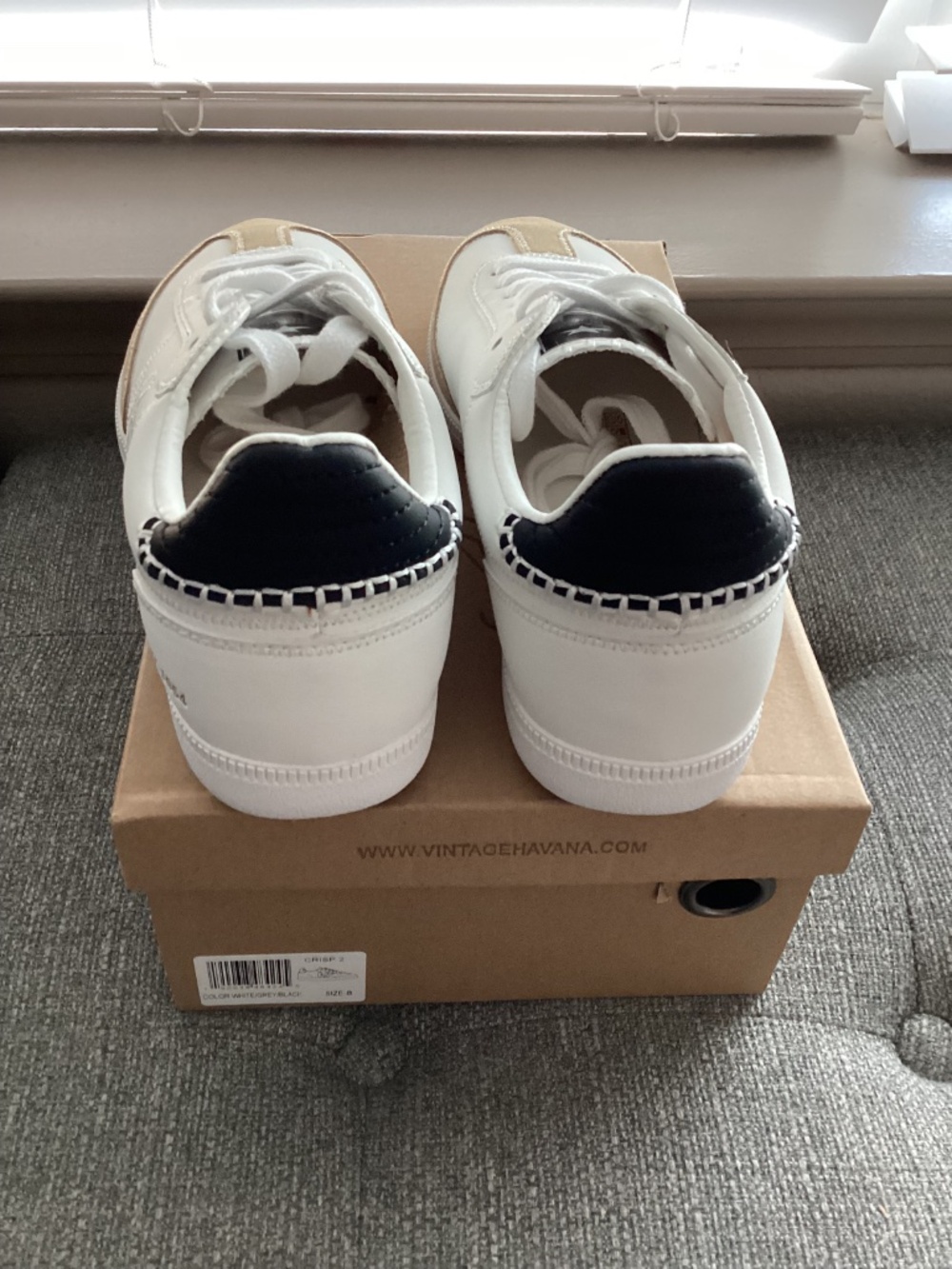 Vintage Havana Crisp Sneaker (Women), size 8 - Picture 7 of 13
